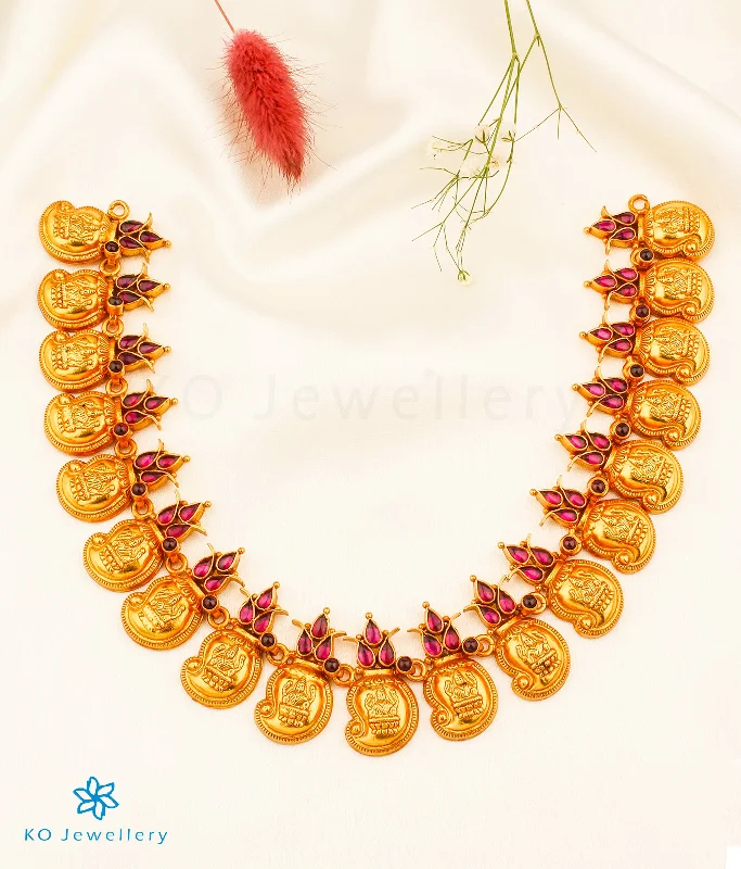 Classic Gold Necklace For Evening Wear-The Aaarna Silver Paisley Necklace