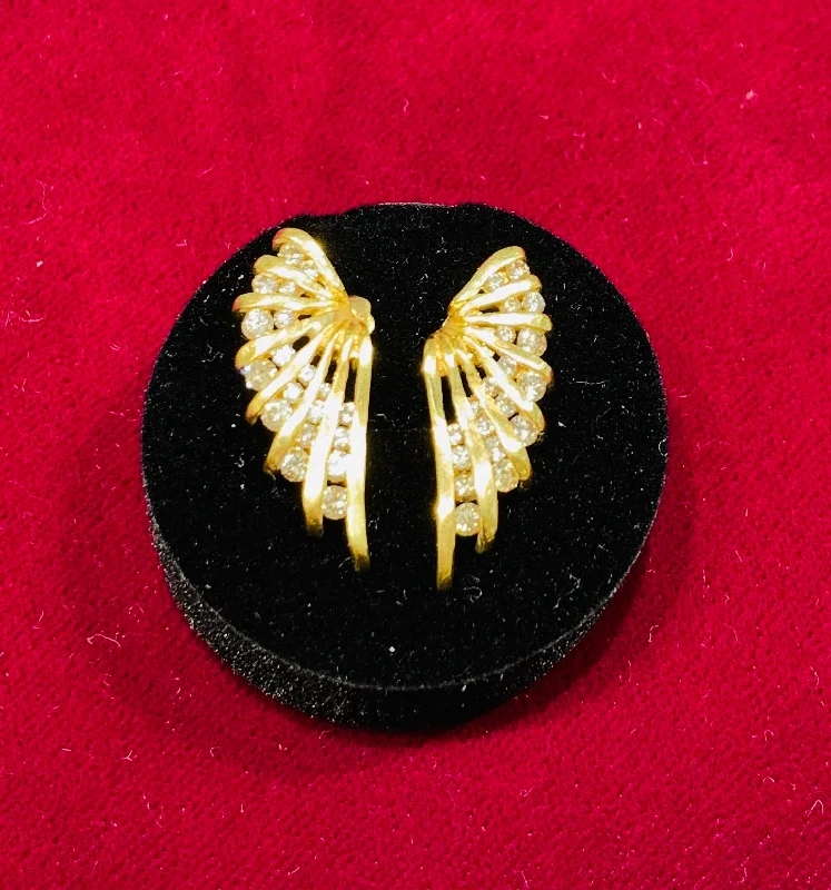 Chic Crystal Earrings For Evening Parties-Diamond Wings Earring (14K).