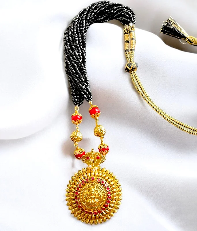 Handmade Gold Necklace For Bridesmaids-The Kaveri Silver Pathak Jomaale Necklace