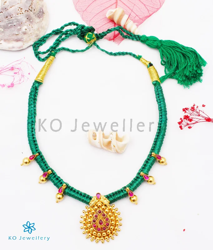 Sparkling Pendant Necklace For Weddings-The Aradhana Silver Thread Necklace (Green)