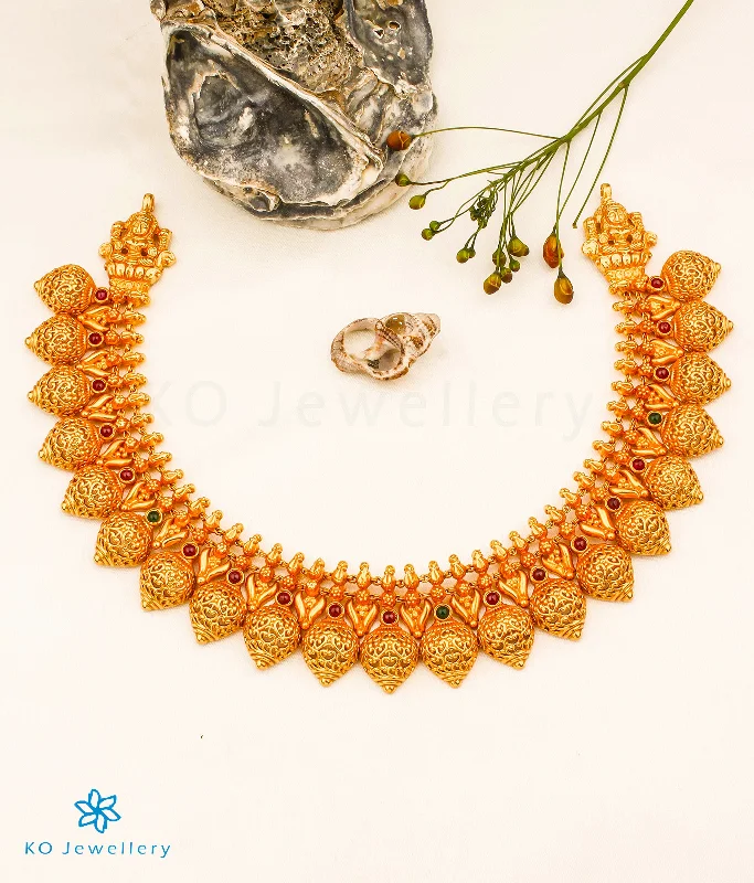 Simple Gold Necklace For Fashionistas-The Avanti Silver Lakshmi Necklace