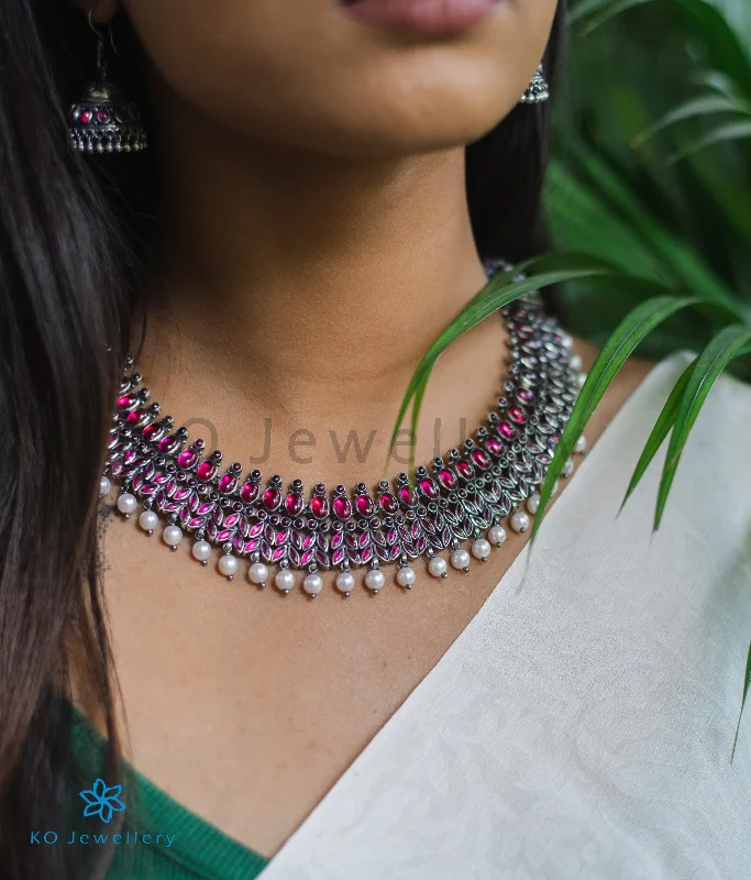 Sparkling Chain Necklace For Special Events-The Ahalya Silver Kempu Necklace (Oxidised)