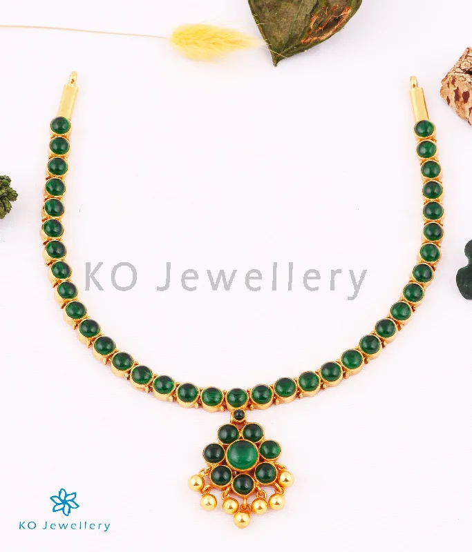 Trendy Statement Necklace For Evening Wear-The Alaktha Addige Silver Necklace (Green)