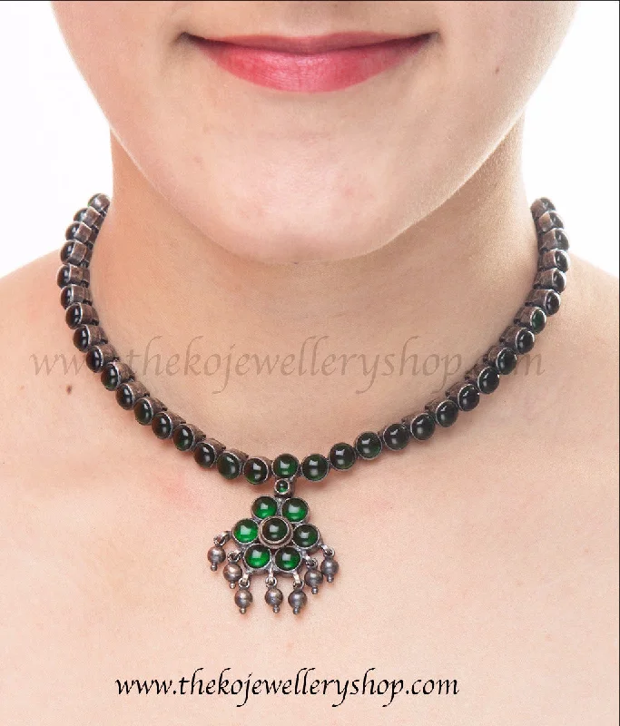 Handcrafted Gemstone Necklace For Special Gifts-The Harita Addige Silver Necklace (Oxidised)