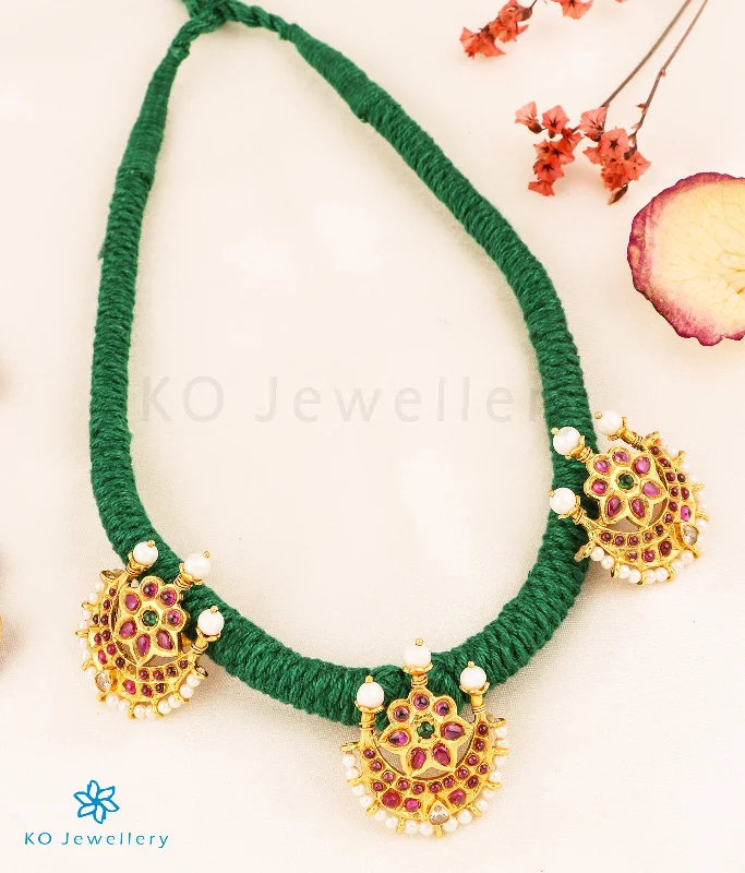 Trendy Layered Necklace For Fashionistas-The Chandrodaya Silver Thread Necklace (Green)