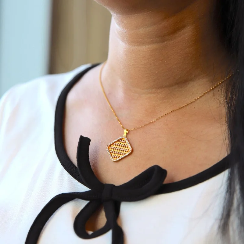 Long Boho Necklace For Casual Look-Gold Necklace (Chain With Square Shaped Pendant) 21KT - FKJNKL21KM9944