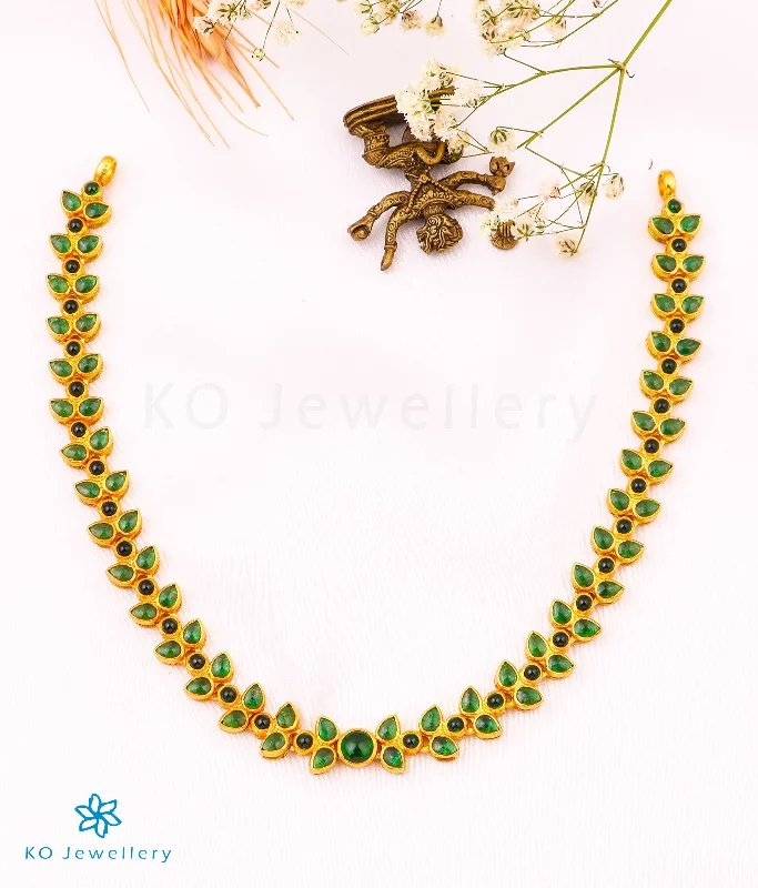 Elegant Beaded Necklace For Bridesmaids-The Aroha Silver Kempu Necklace (Green)